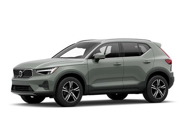 2025 VOLVO XC40
