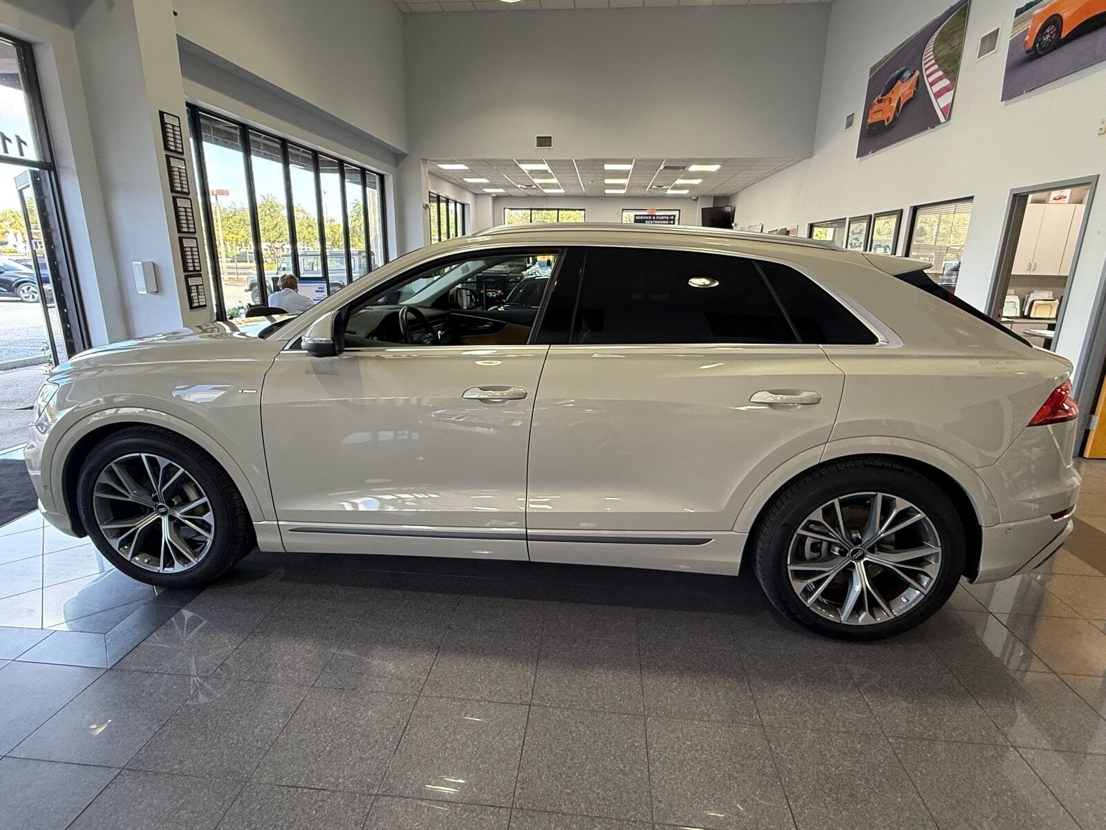 2023 Audi Q8