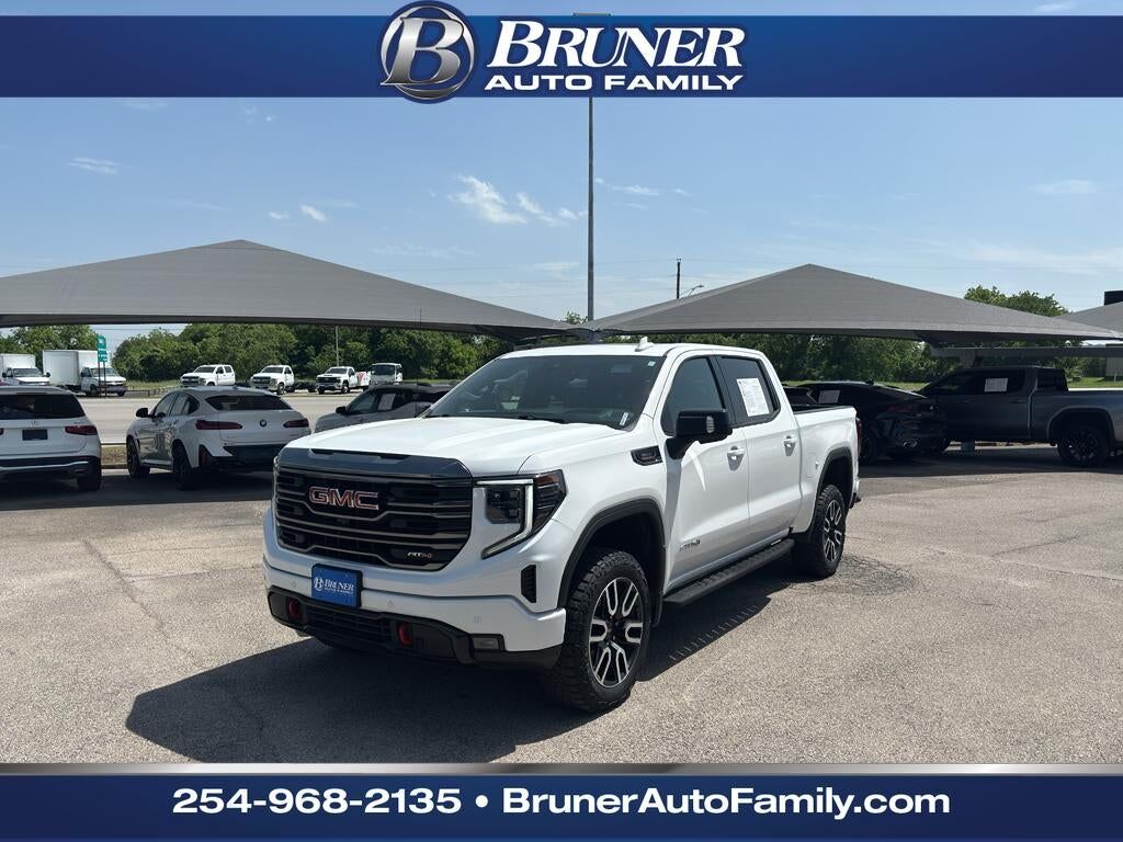 2023 GMC Sierra