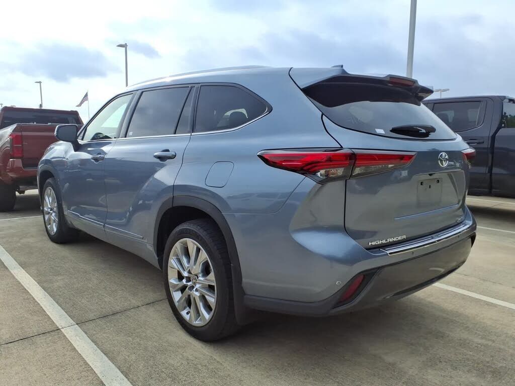 2020 TOYOTA Highlander