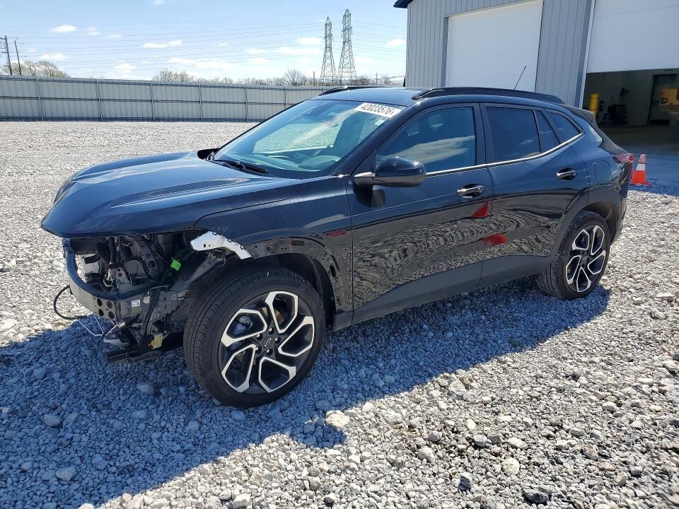 2025 CHEVROLET Trax