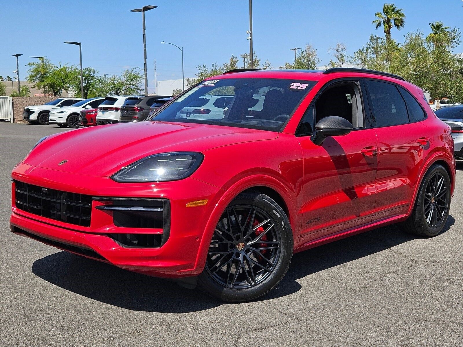 2025 PORSCHE Cayenne