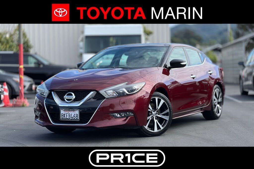 2017 NISSAN Maxima