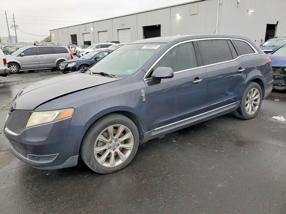 2014 LINCOLN MKT