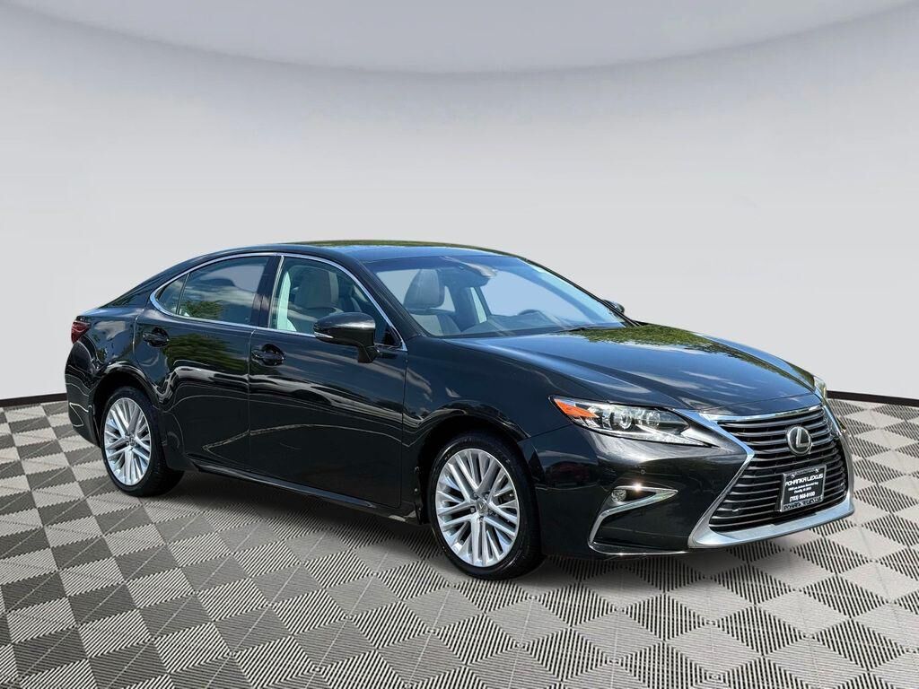 2016 LEXUS ES