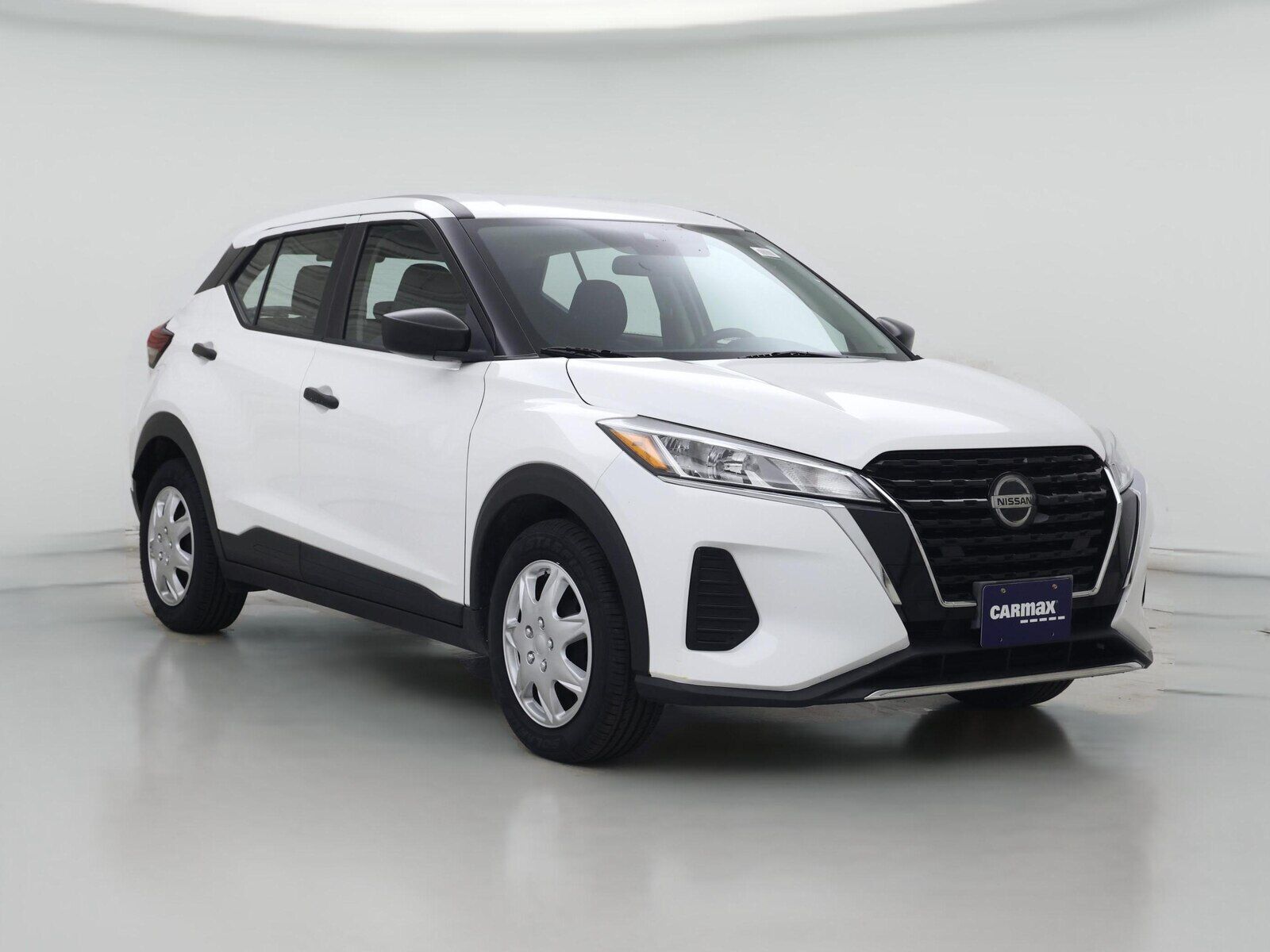 2021 NISSAN Kicks