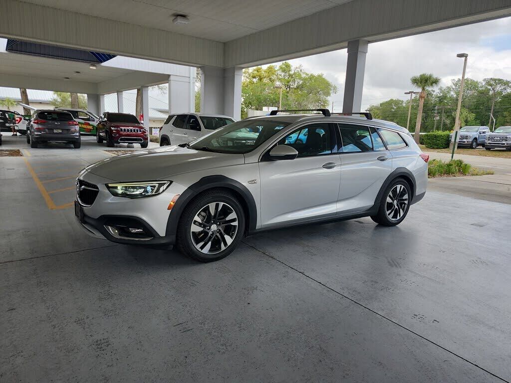 2018 BUICK Regal TourX