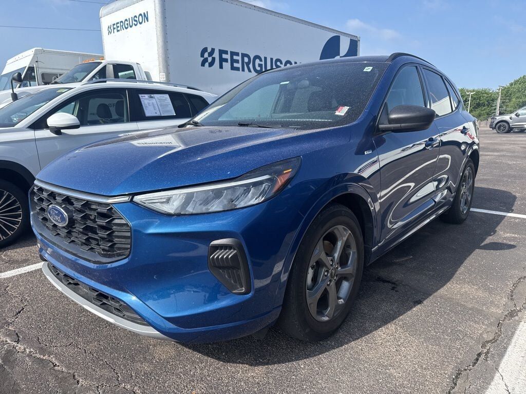 2023 FORD Escape