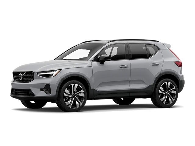 2025 VOLVO XC40