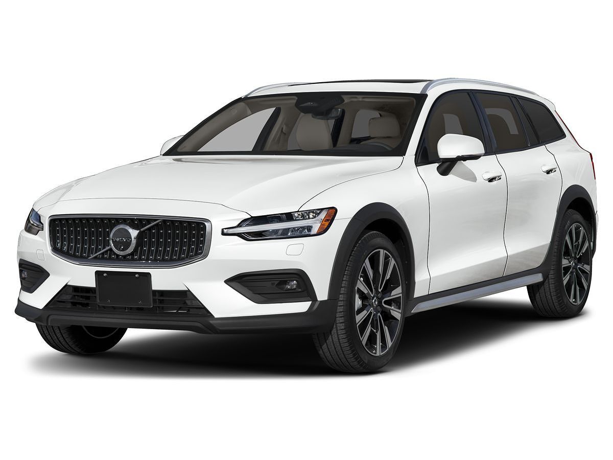 2025 VOLVO V60CC