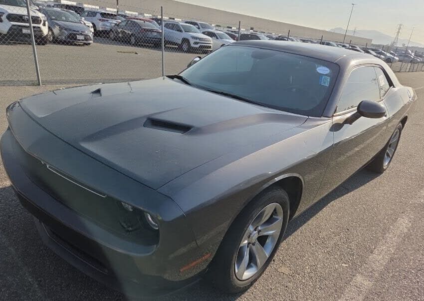 2017 DODGE Challenger