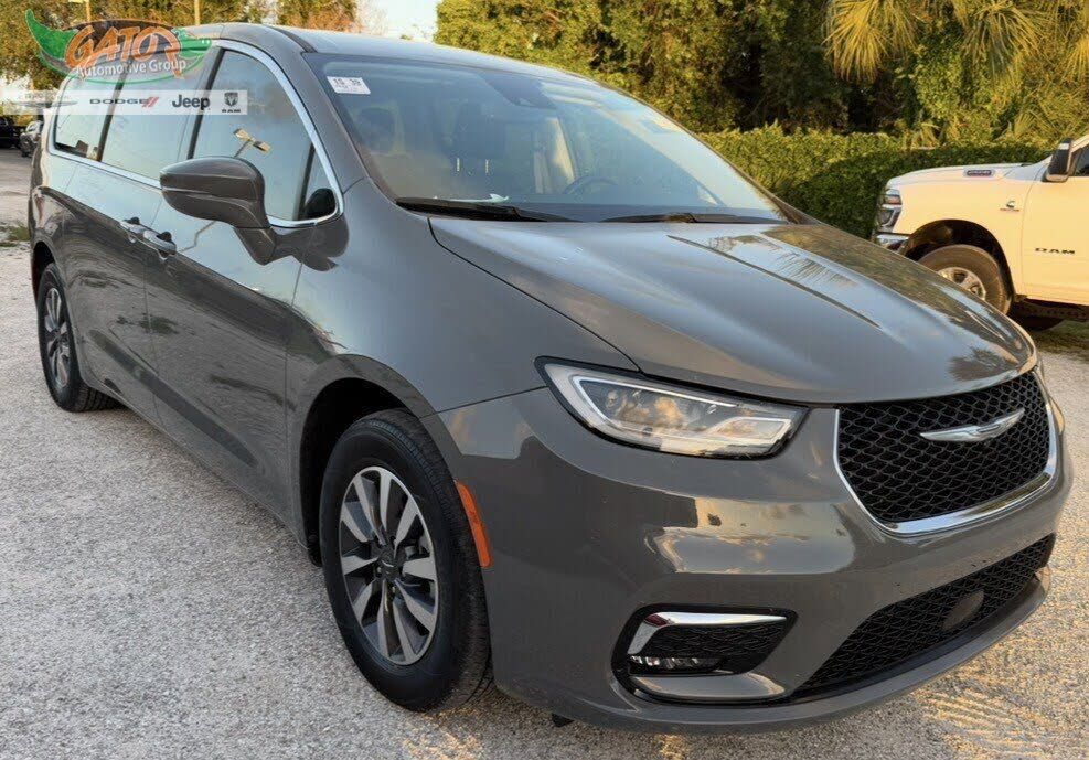 2022 CHRYSLER Pacifica
