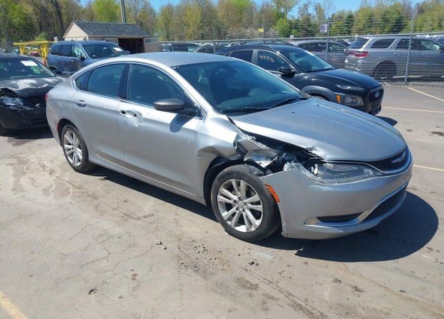 2016 CHRYSLER 200
