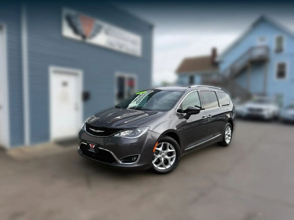 2020 CHRYSLER Pacifica