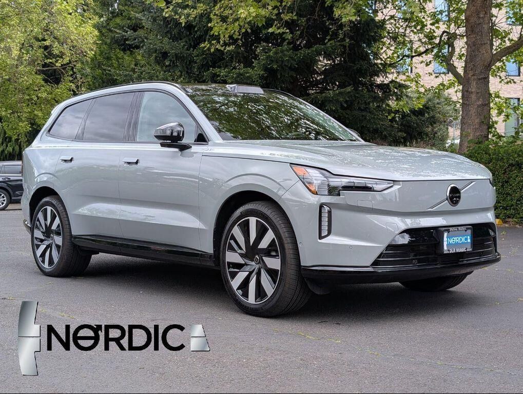 2025 VOLVO EX90