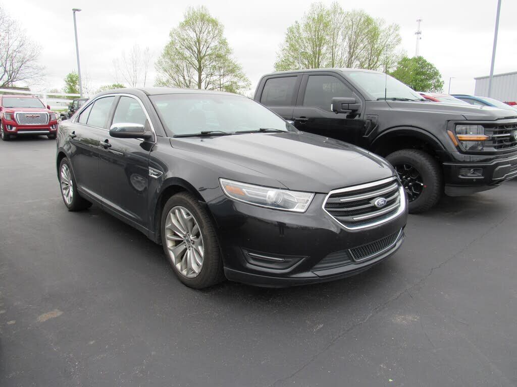 2015 FORD Taurus