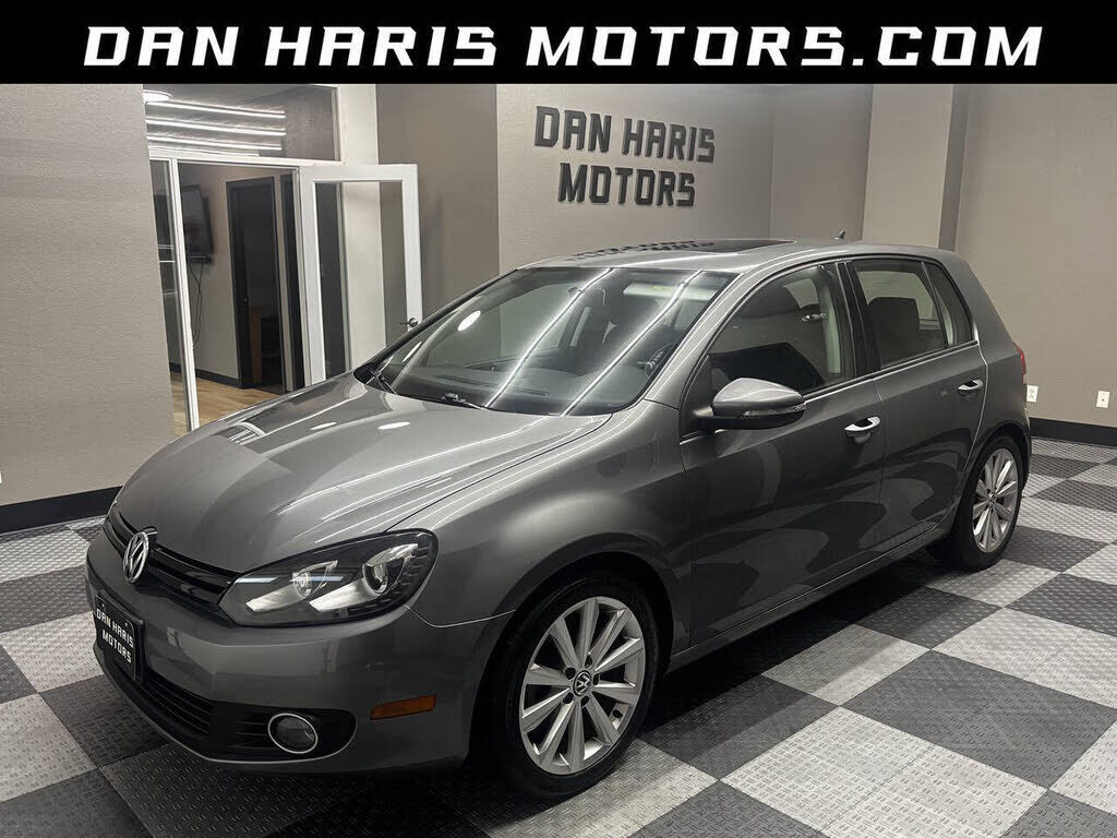 2013 VOLKSWAGEN Golf