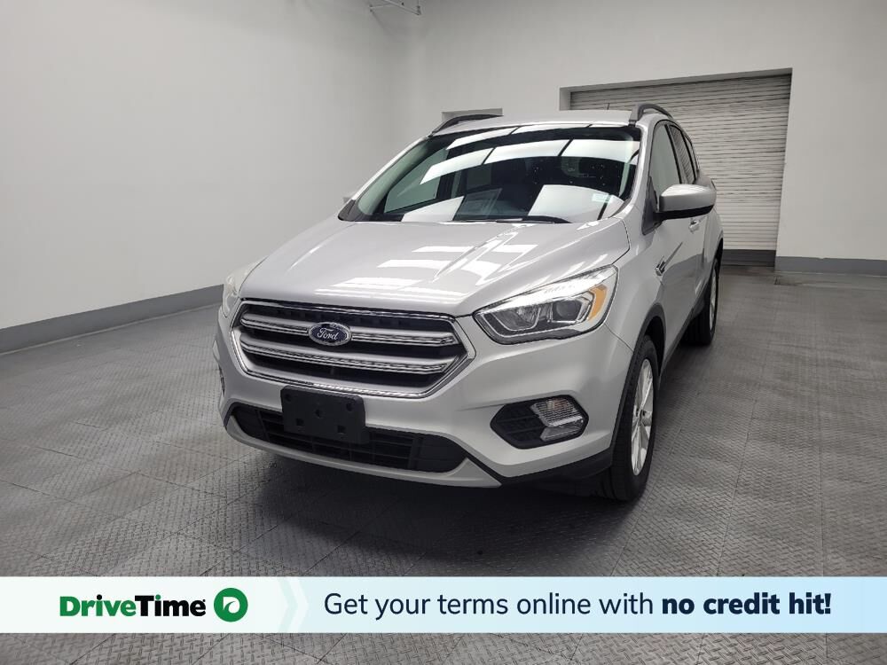 2017 FORD Escape