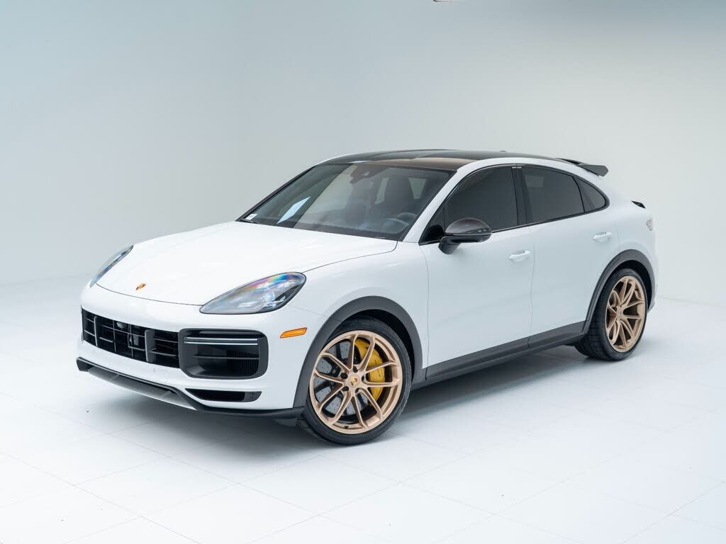 2023 PORSCHE Cayenne