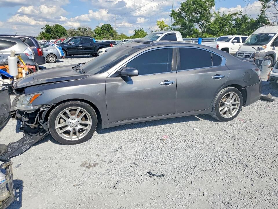 2014 NISSAN Maxima