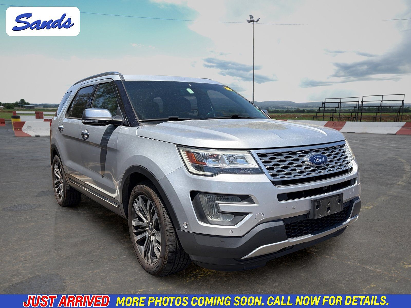 2016 FORD Explorer