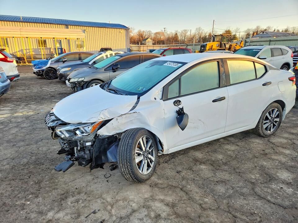 2024 NISSAN Versa