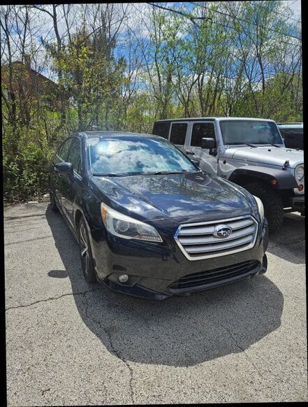 2017 SUBARU Legacy