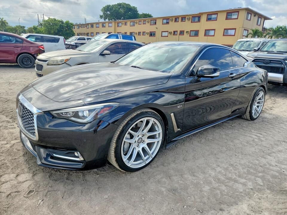 2017 INFINITI Q60