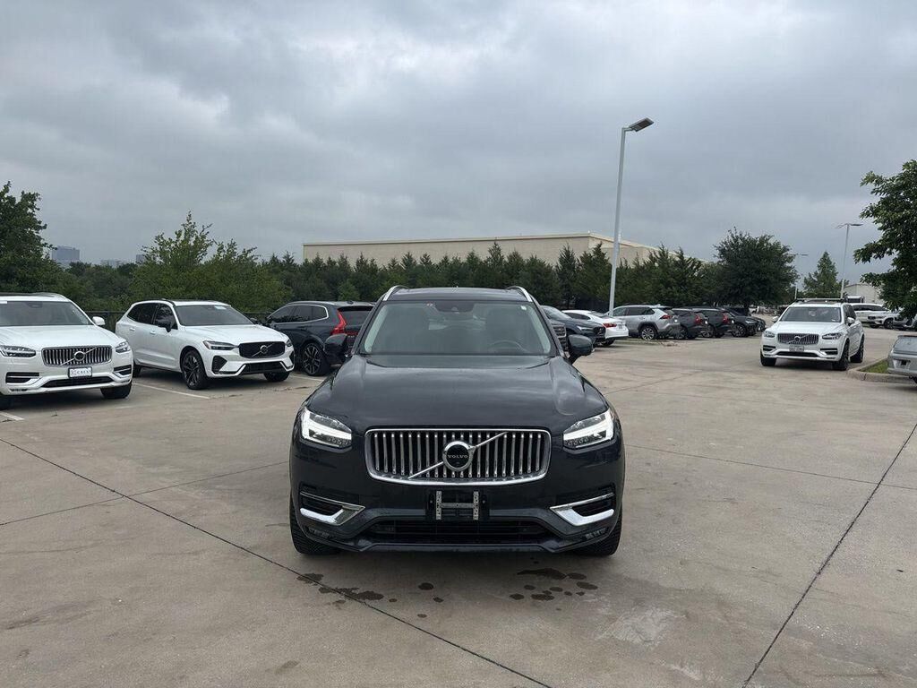 2021 VOLVO XC90