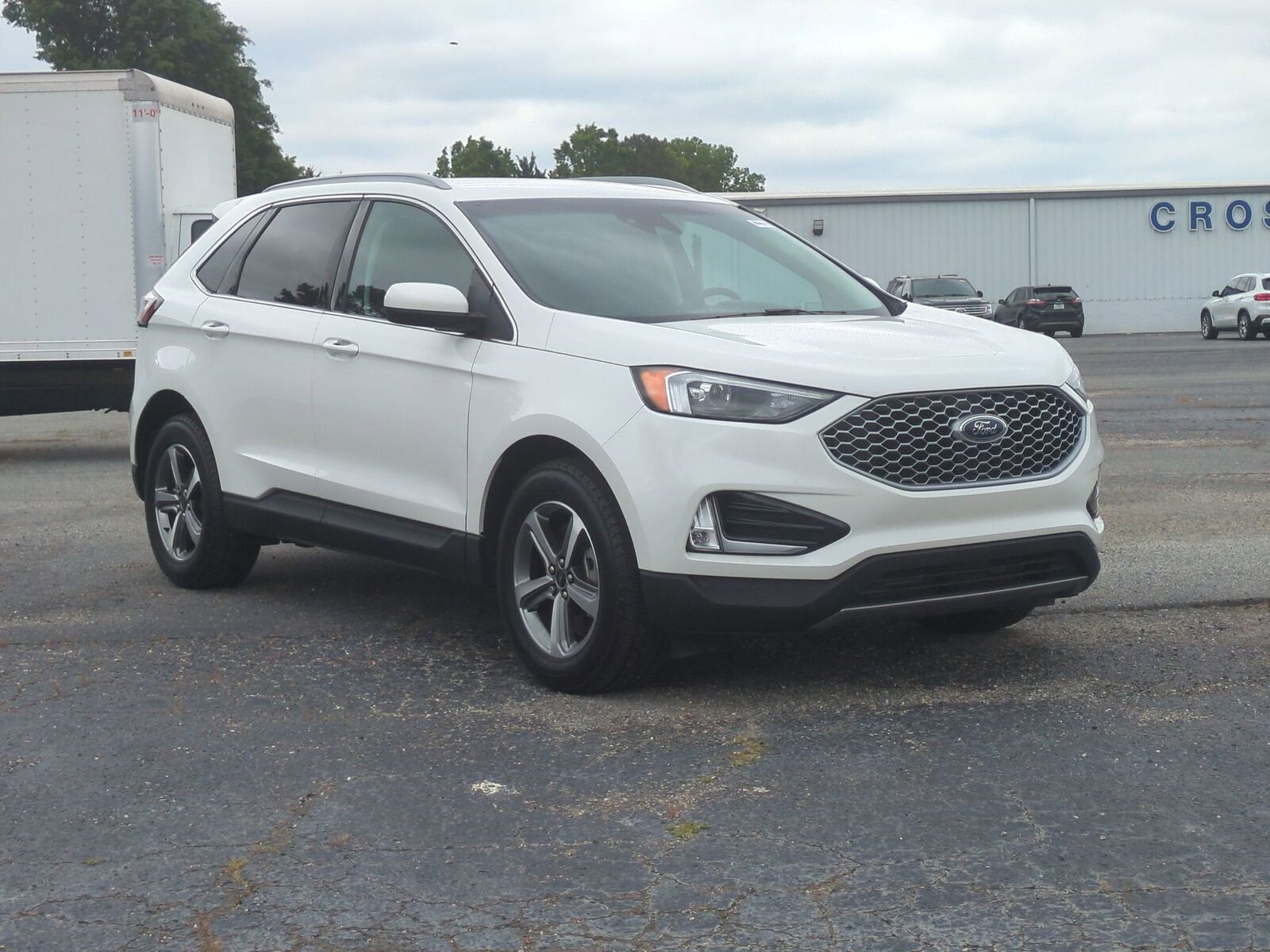 2023 FORD Edge