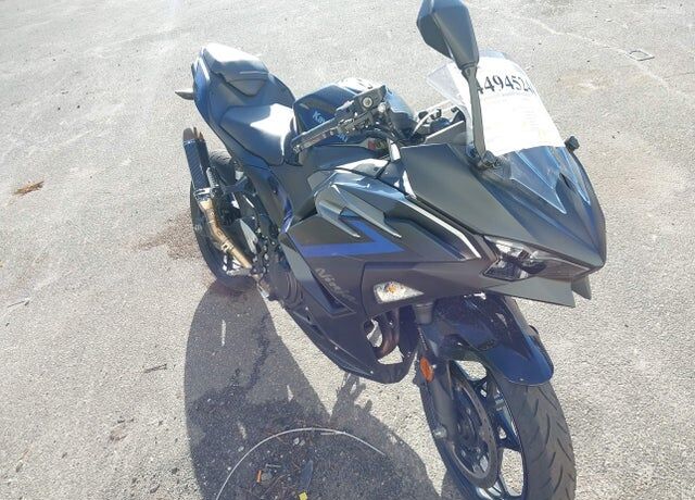 2025 KAWASAKI Ninja