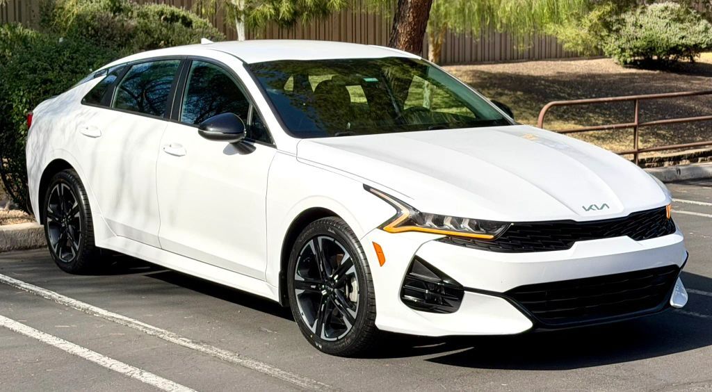 2022 KIA K5