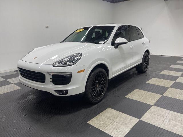 2017 PORSCHE Cayenne