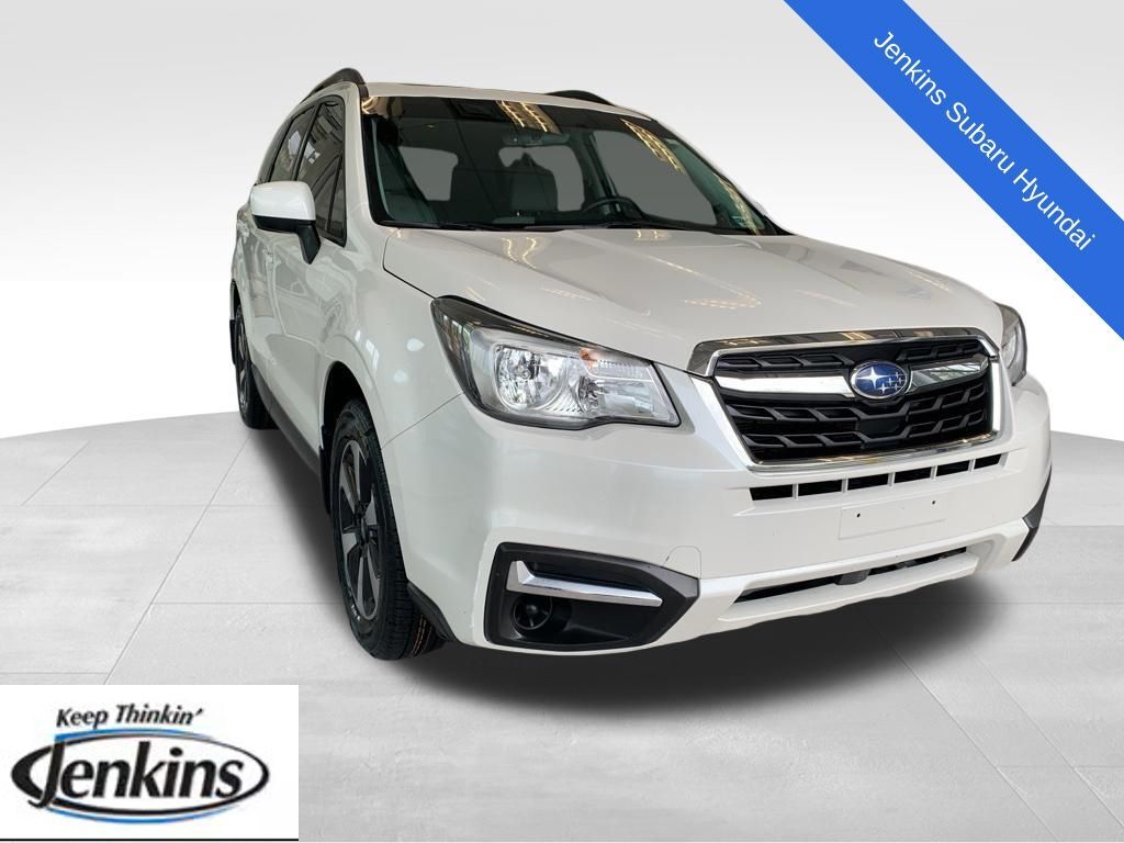 2017 SUBARU Forester
