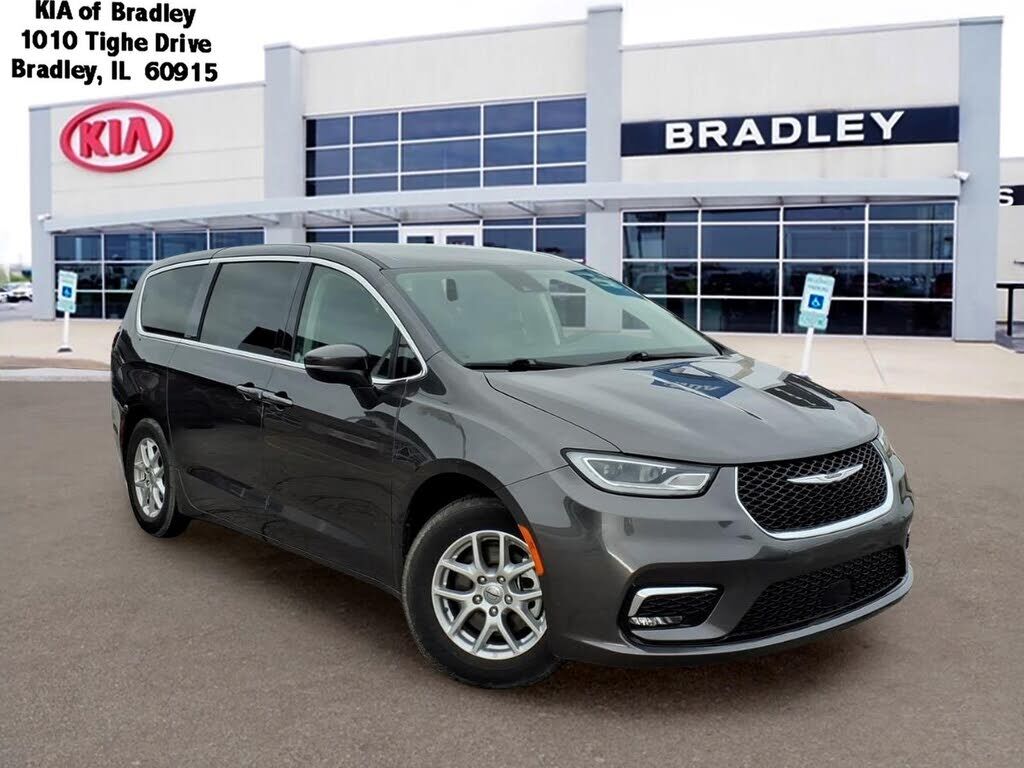 2023 CHRYSLER Pacifica