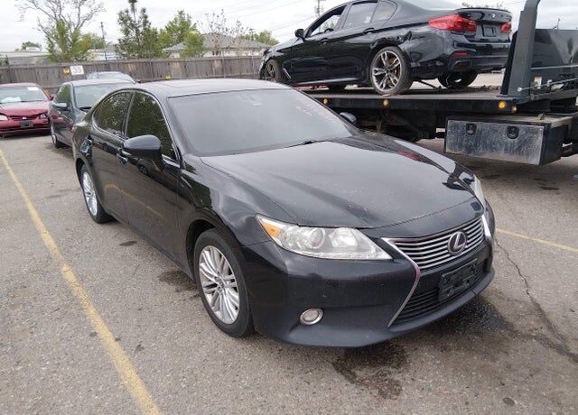 2015 LEXUS ES