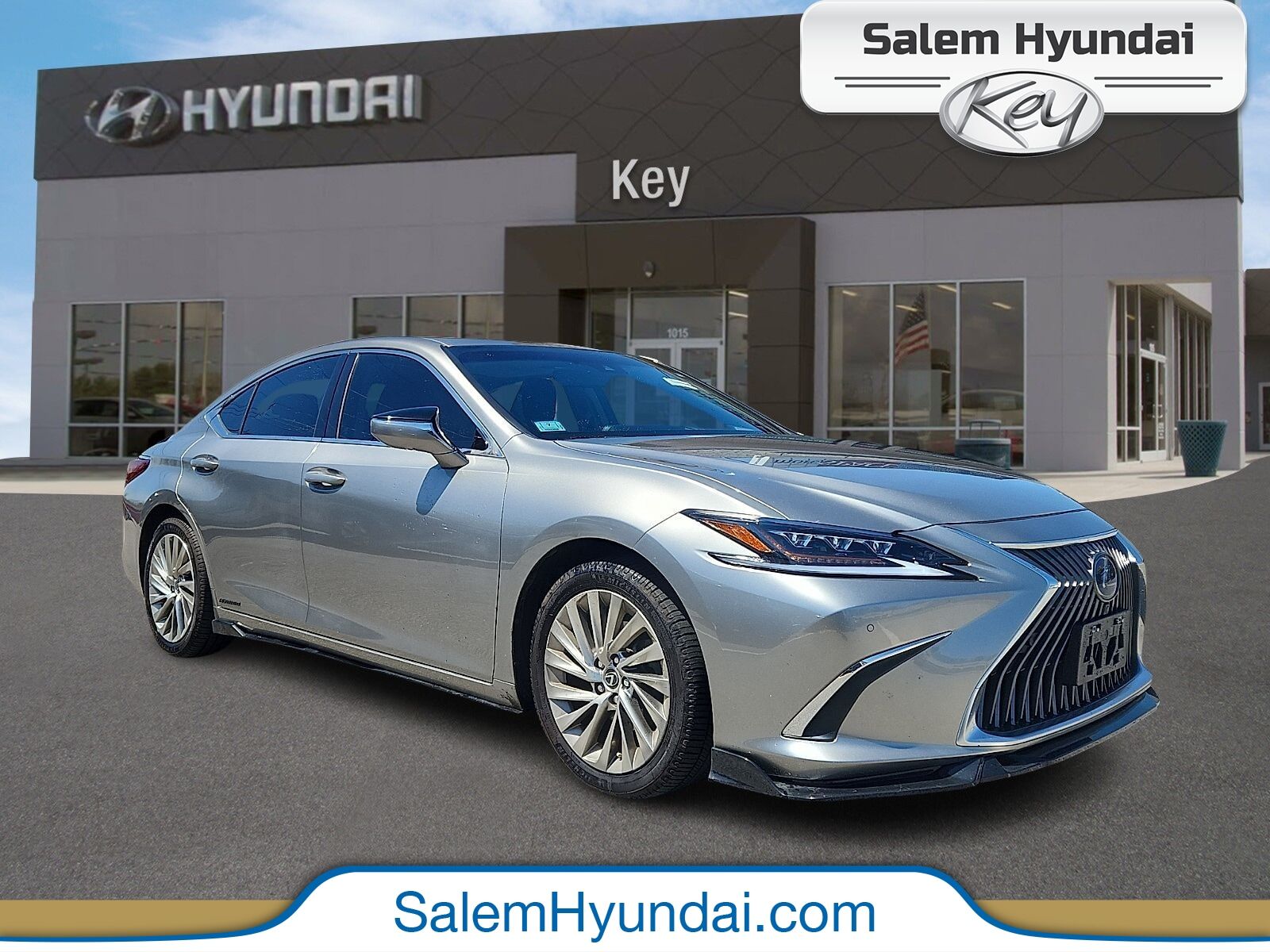 2019 LEXUS ES