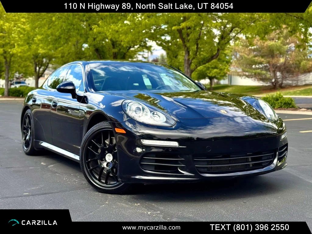 2015 PORSCHE Panamera