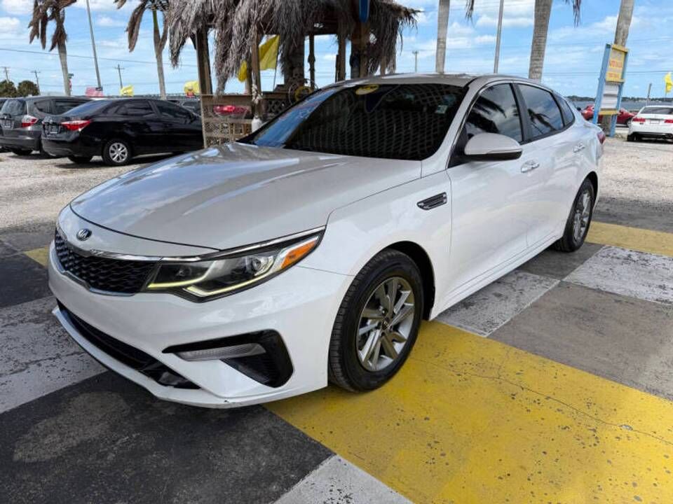 2019 KIA Optima