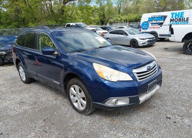 2010 SUBARU Outback
