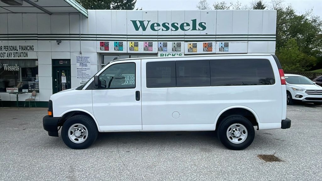 2017 CHEVROLET Express