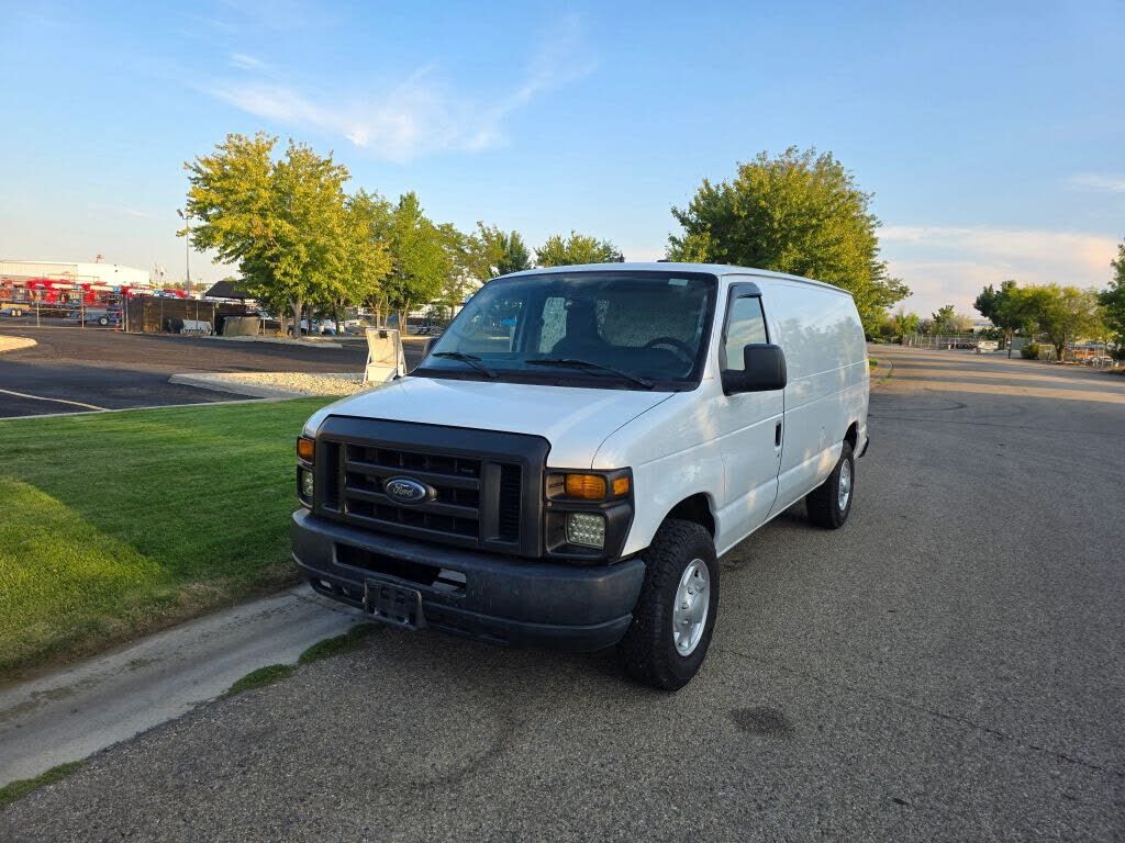 2011 FORD E-250