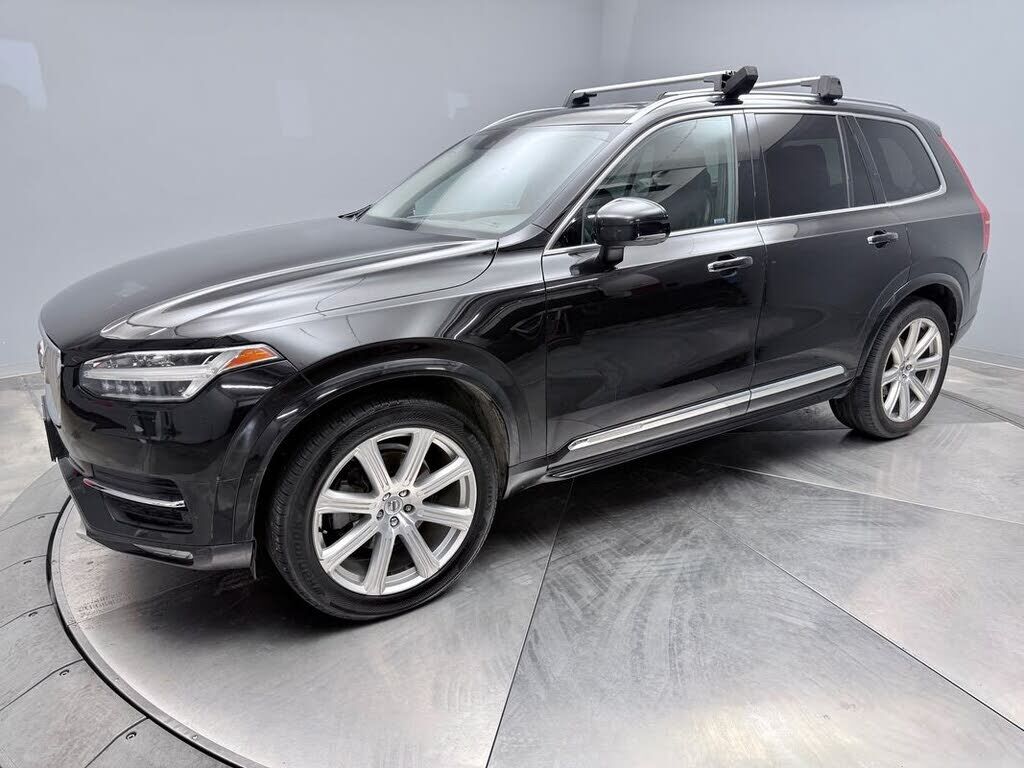 2016 VOLVO XC90
