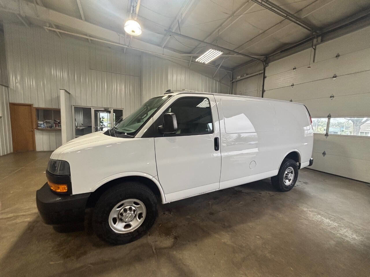 2020 CHEVROLET Express