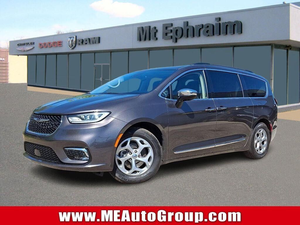 2023 CHRYSLER Pacifica