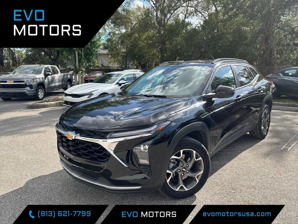 2025 CHEVROLET Trax