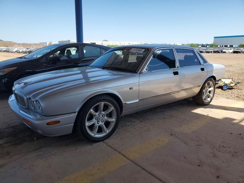 2001 JAGUAR XJR