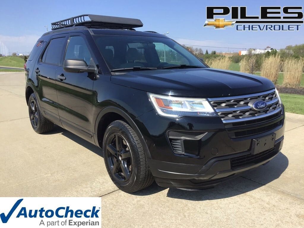 2018 FORD Explorer