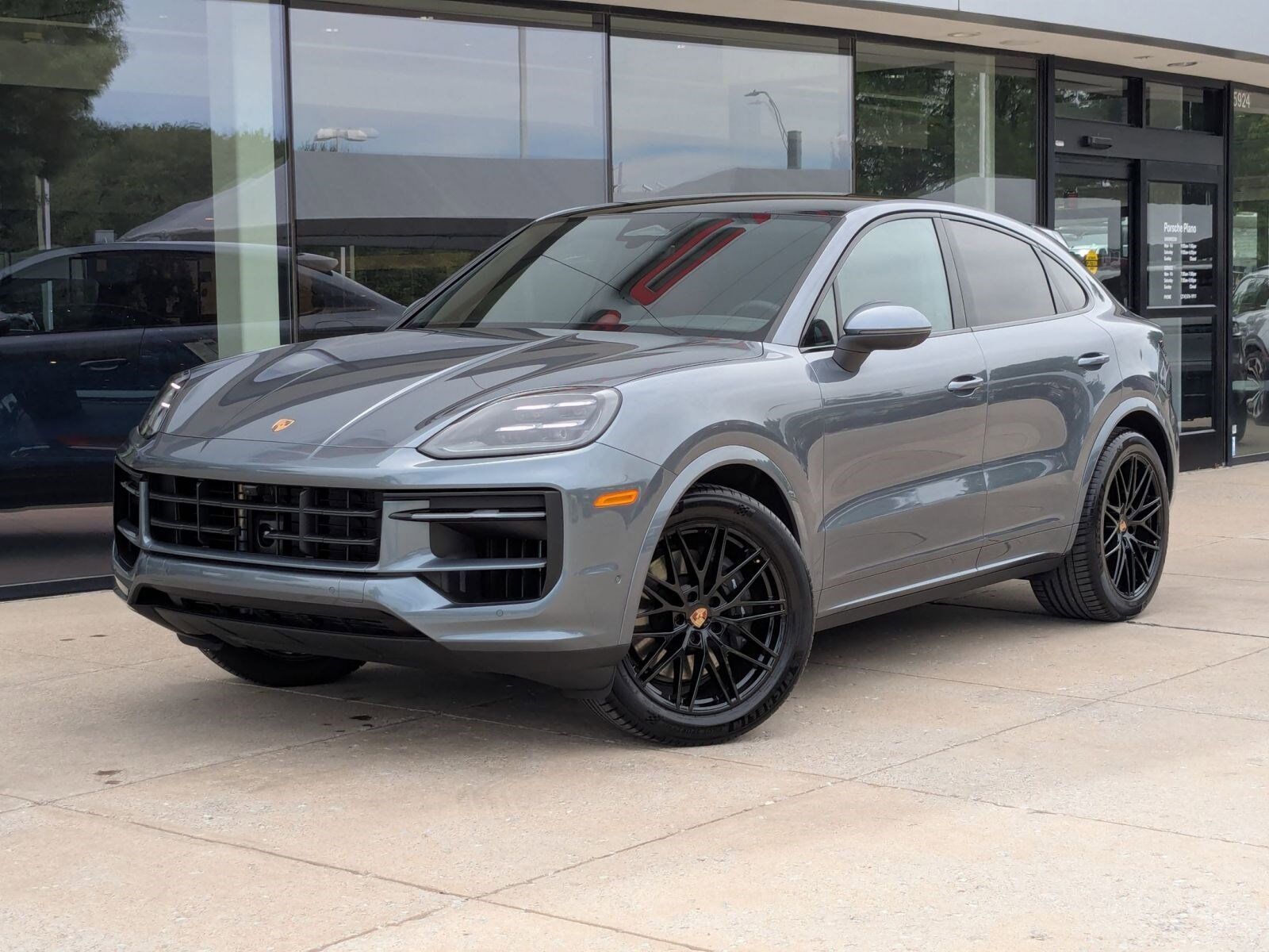 2026 PORSCHE Cayenne