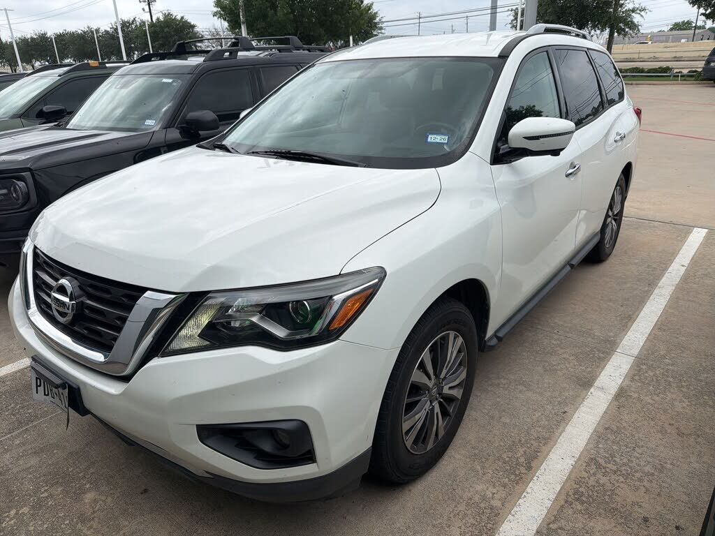 2020 NISSAN Pathfinder